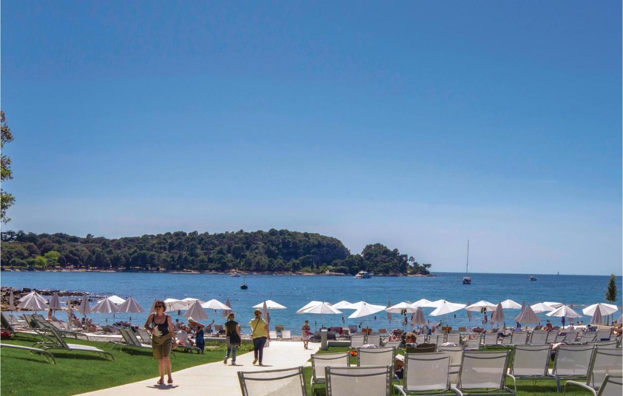 2 Bedroom Stunning Apartment In Rovinj Exterior foto
